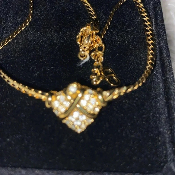 Christian Dior heart pendant - Picture 5 of 5